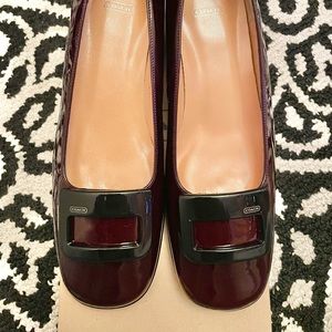 Coach low heels in patent leather